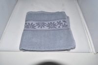 Kweukendoek grijs met Bloemen Elias