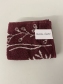 Keukendoek Wild Flowers Buznlau Castle Bordeau Rood